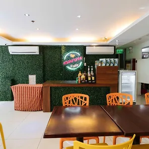 *** Hotel Reddoorz Plus @ Poblacion Makati Philippines